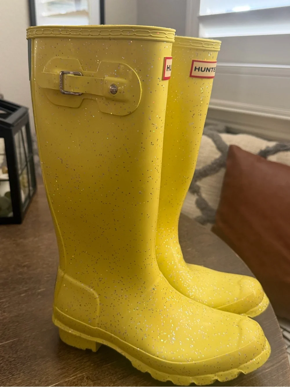 Hunter Yellow Glitter Tall Rain Boots girl’s size 6